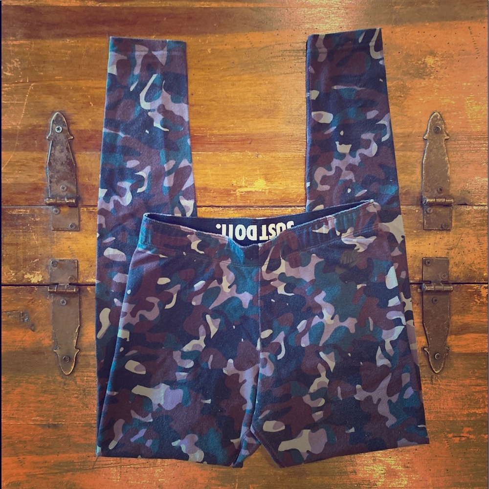 Nike leggings size small